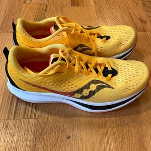 Men’s Saucony Endorphin-series running shoe size 12